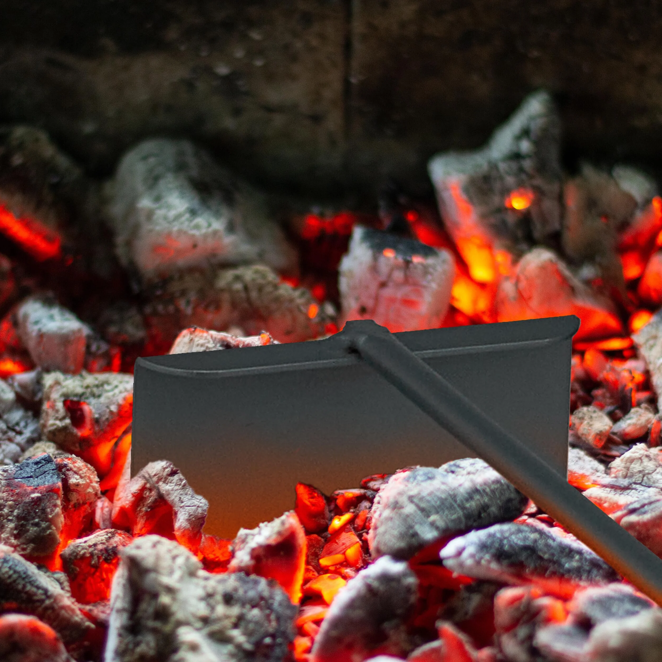 Relaxdays Raschietto per Cenere da Camino, Attrezzo Caminetto in Ferro e Manico in Legno, L: 53 cm, Attizzatotio Carbone