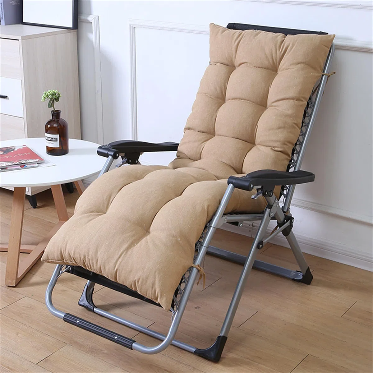 Cuscino per Sedia a Sdraio con Cinghie, Cuscino Imbottito di Ricambio per Poltrona Sedia Sdraio Morbido e Antiscivolo per Interni ed Esterni, Giardino, Patio (BZM-013 Cachi,55 * 120cm)