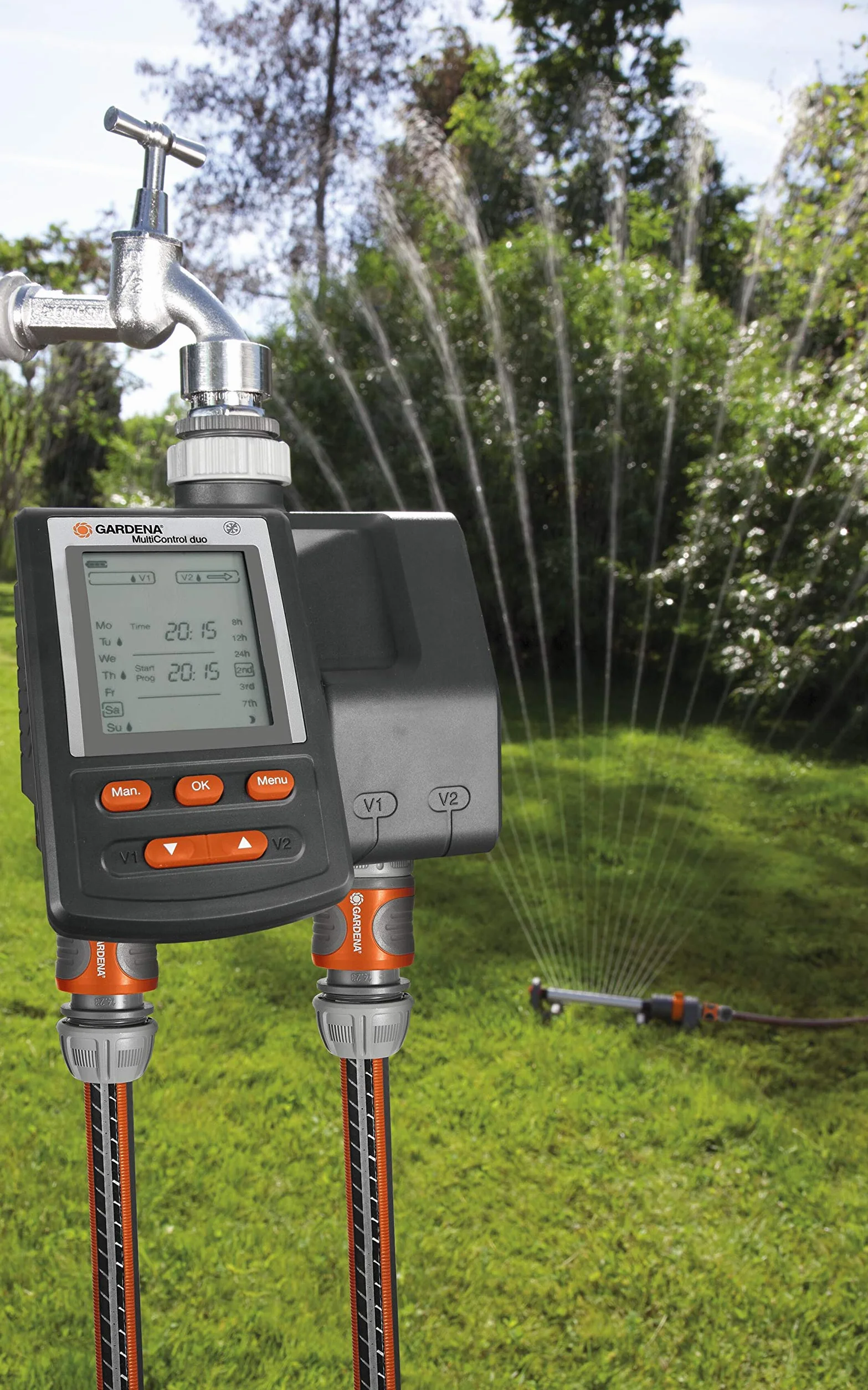 Gardena Programmatore per Irrigazione a Batteria Multicontrol: 2 Uscite Programmabili Singolarmente, per l'Irrigazione Automatica di Piante in Giardino, per Rubinetti da 26,5 mm e 33,3 mm (1874-20)