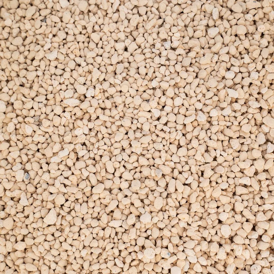 R&R SHOP – Kanuma Giapponese Hard Quality per la Coltivazione di Bonsai, con Granulometria da 2-6mm –700gr-2L