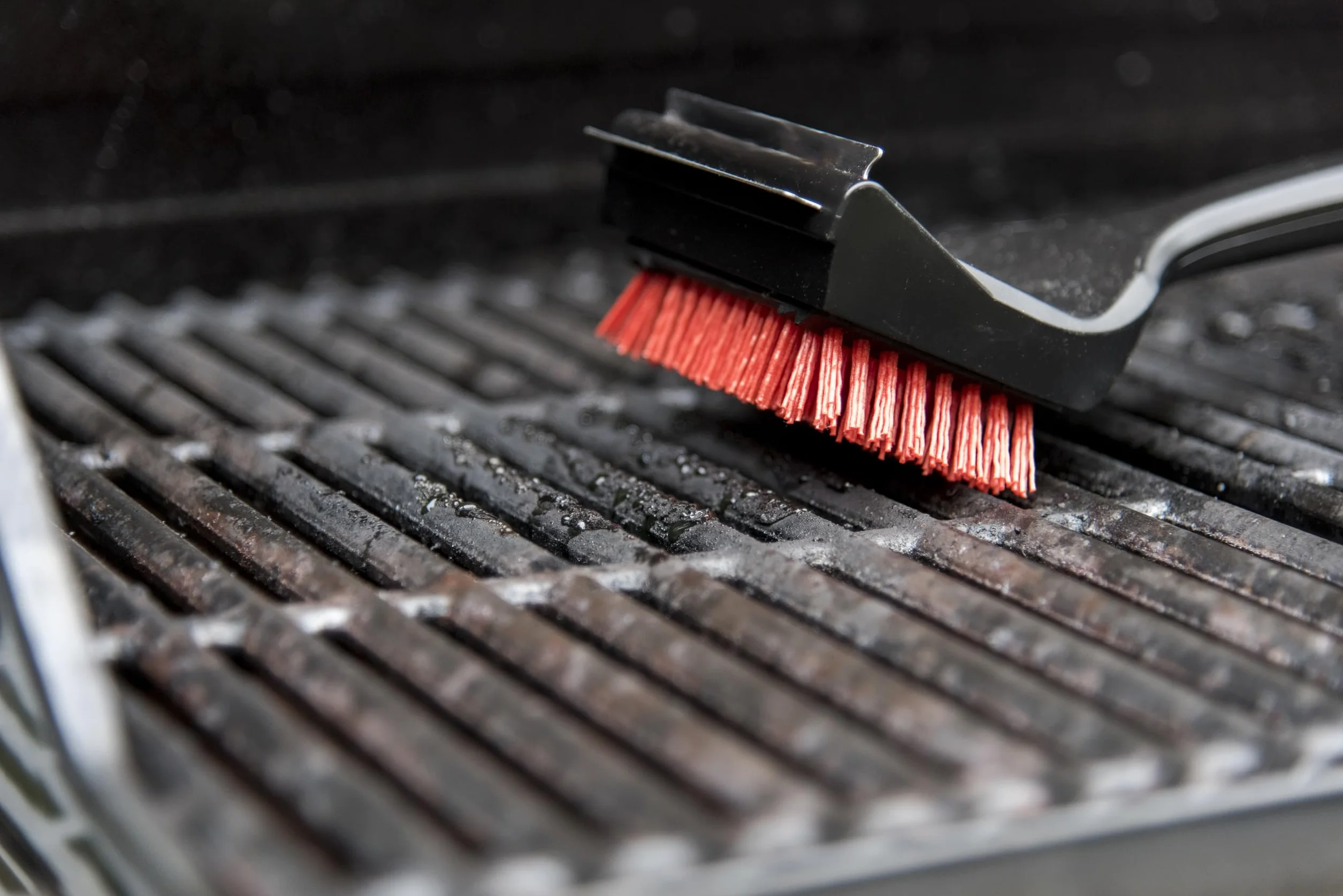 Char-Broil 140 533 - Spazzola per Pulire a Freddo e Raschietto 2 in 1