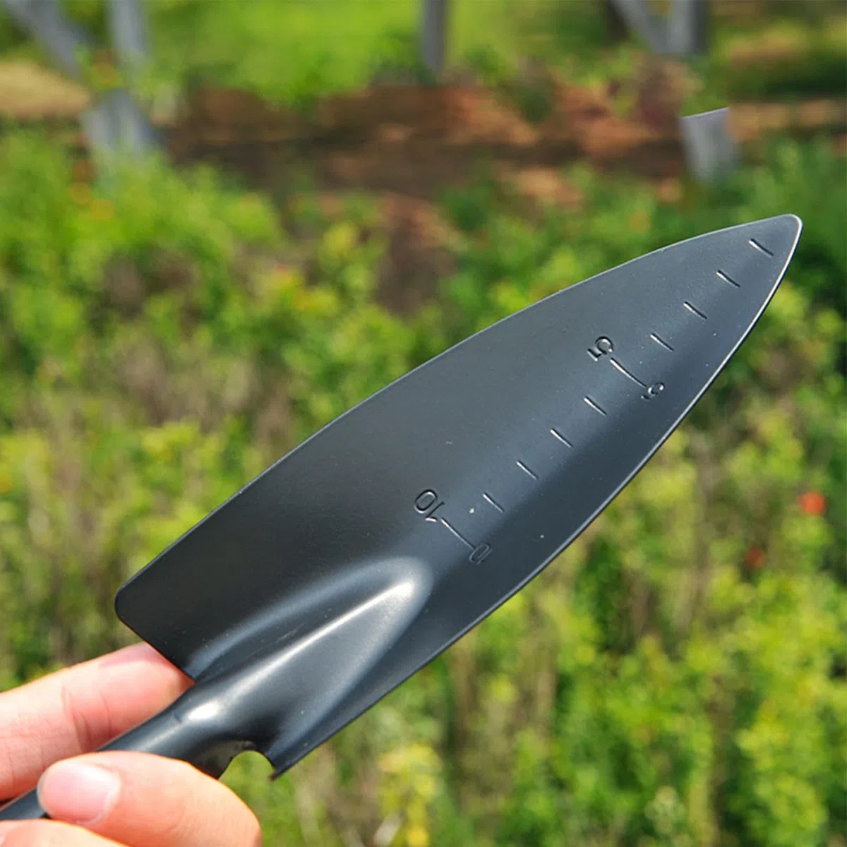 Giardino Shovel, Heavy-Duty Sand Beach Shovel, Metal Garden Spade Trowel, Ergonomic Hand Spade for Digging and Planting, Sturdy Small Gardening Tool for Outdoor Use