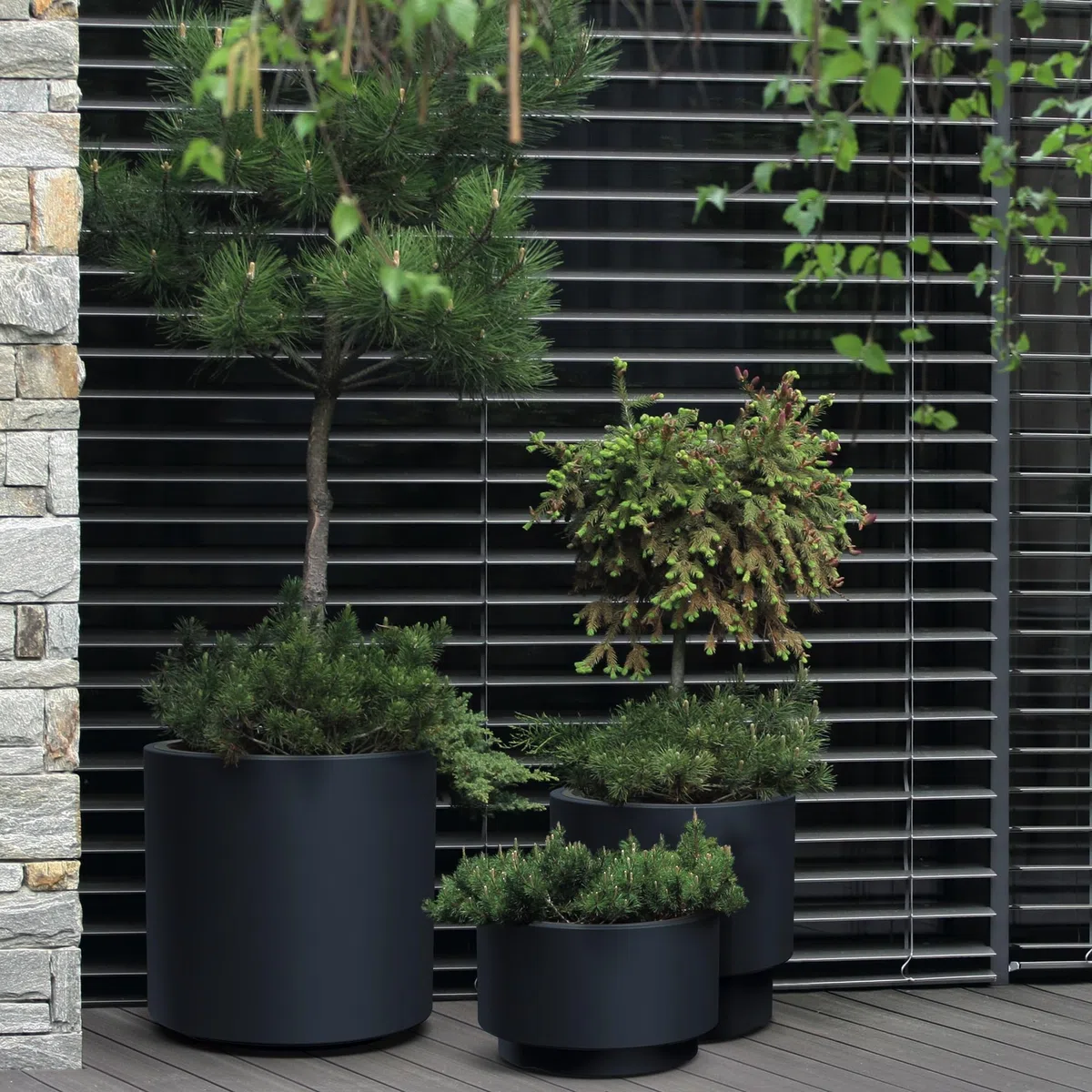 MELTOM Vaso da fiori con inserto e sistema di irrigazione – Rotondo e moderno – Resistente al gelo e ai raggi UV – Vaso per piante in plastica per interni ed esterni – (Antracite, XXL)