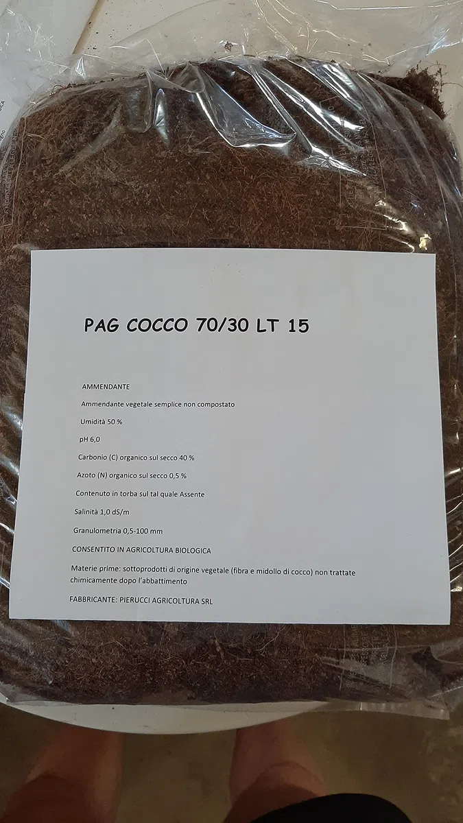 Pierucci Agricoltura Cocco, Torba di Cocco Miscela di MIDOLLO 70% - Fibra 30% SUBSTRATO Naturale (3kg Circa 15lt)