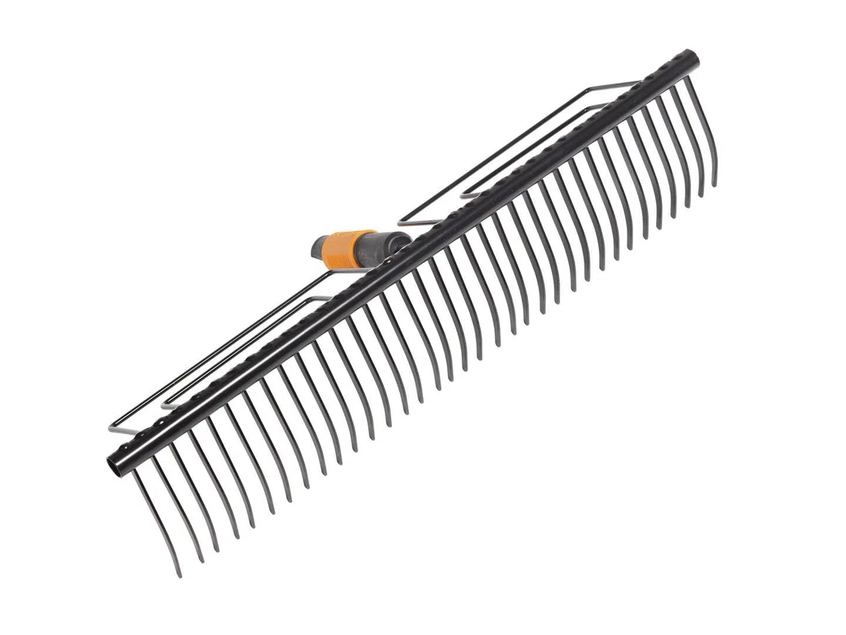 Fiskars Rastrello per prato con 35 denti, Testa di attrezzo, Larghezza: 57 cm, Denti in acciaio temprato, Nero, QuikFit, 1000656
