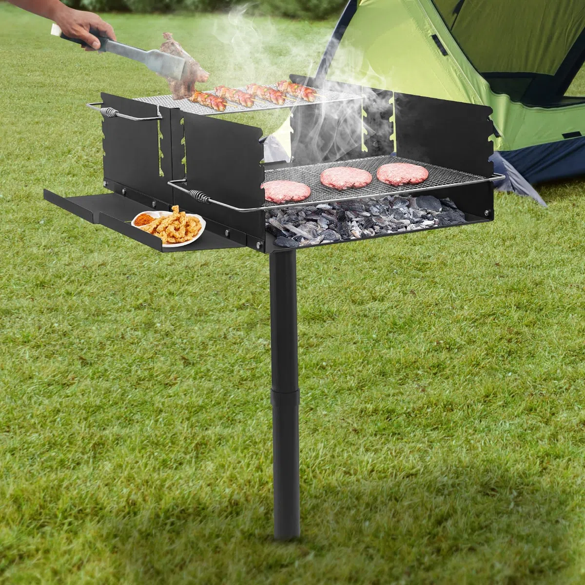 Barbecue a carbonella in acciaio inox, a colonna, con supporto, da giardino, con ripiani laterali, griglia regolabile in altezza, 100 x 65 x 133 cm