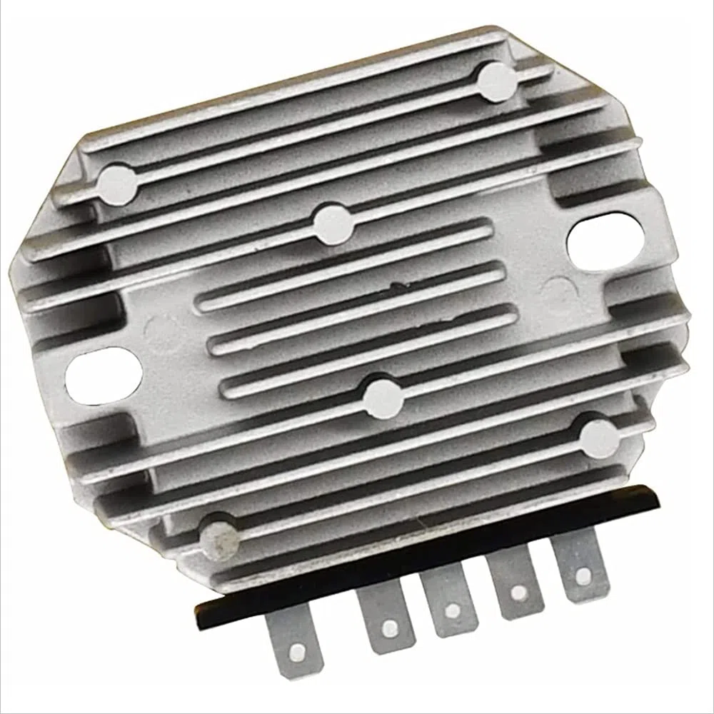 Il regolatore raddrizzatore MIA881279 AM101406 AM880655 è adatto per il trattore da giardino 330 F912 3TNA72