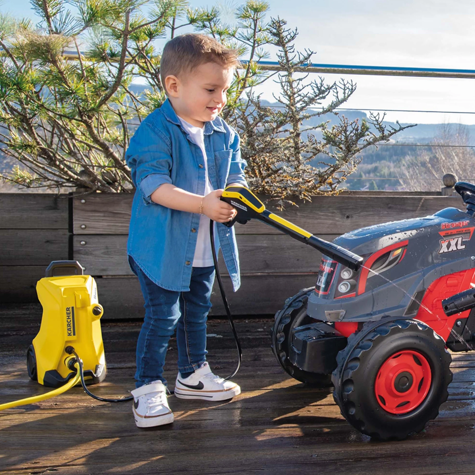 Smoby- Karcher idropulitrice, 7600360902, +3 Anni, collegabile al Tubo dell'Acqua, con Ruote e Maniglia, 2 getti Diversi