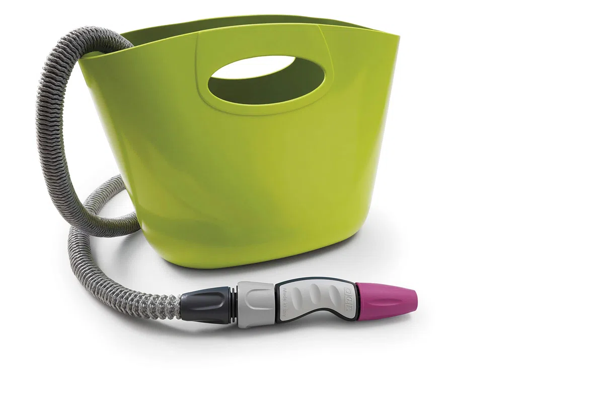GF Garden, Aquapop 15, Tubo Estensibile da Giardino 15 Metri, in Kit pronto all’uso, con pratica Borsa di Plastica Contenitore, Verde Lime, per l’Irrigazione di Giardini, Balconi, Terrazzi e Verande