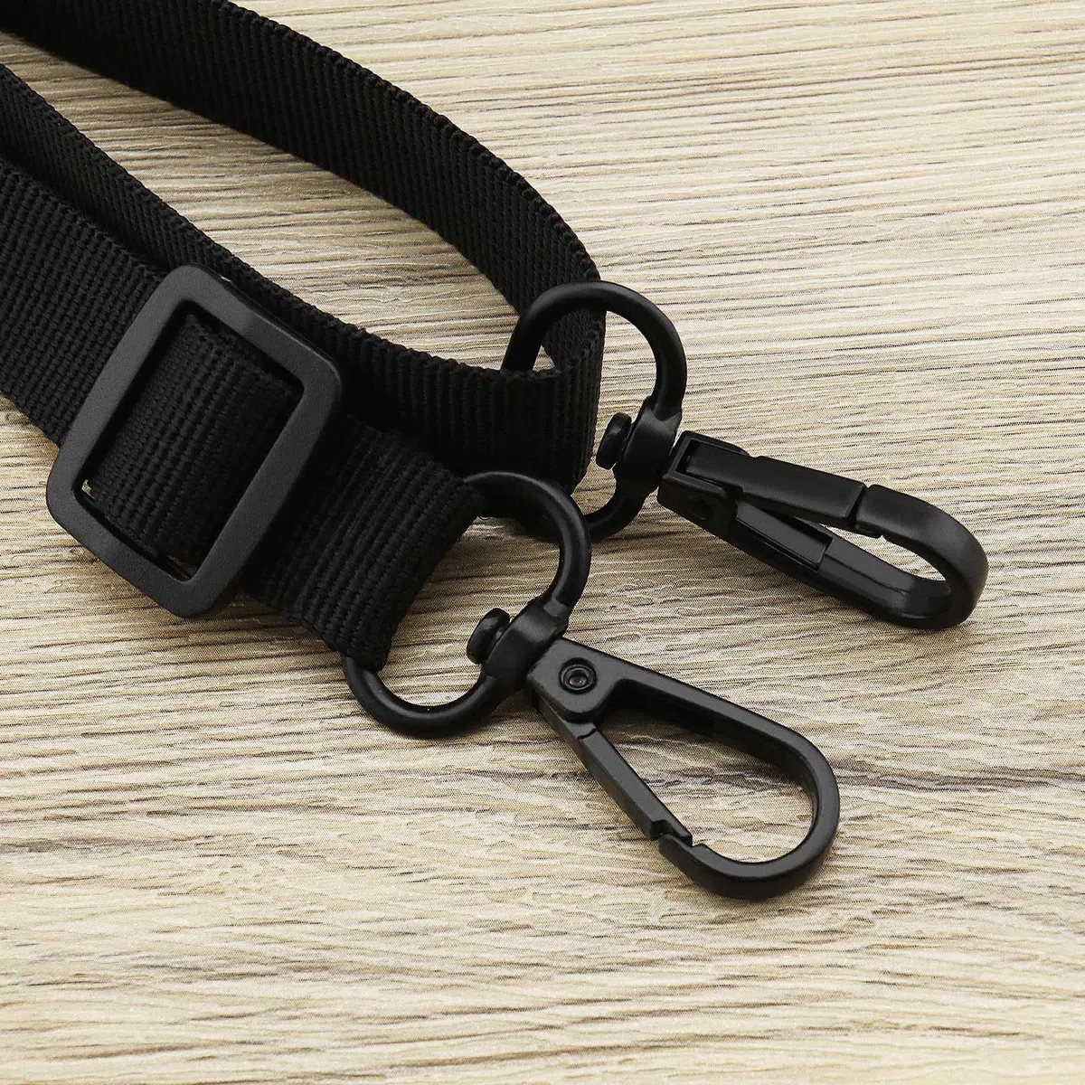 SG Store 4 cinghie fisse paravento per grandi ombrelloni, ombrelloni, adatti per ombrelloni, con vite di bloccaggio, colore nero