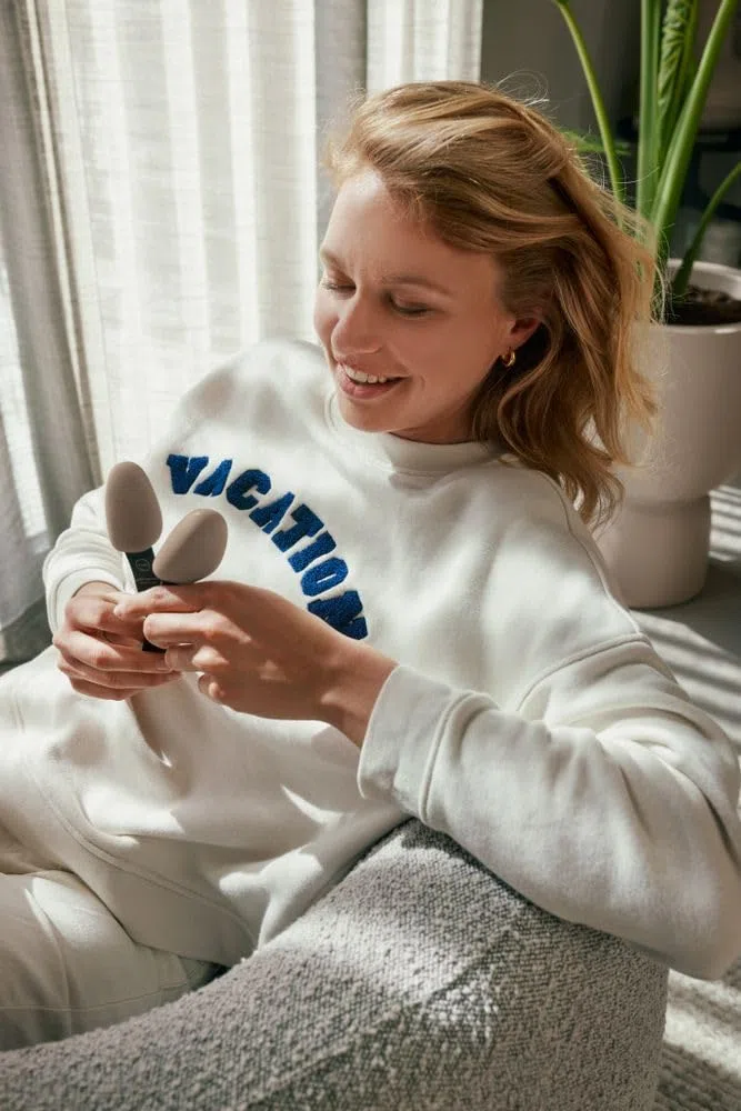 Elho Smart Pebble - Contatore Intelligente per Piante - Sensore di umidità, Luce e Fertilizzante per Interni - Cura delle Piante con App - L 4,0 x P 5,0 x A 17,3 cm - Marrone Terroso