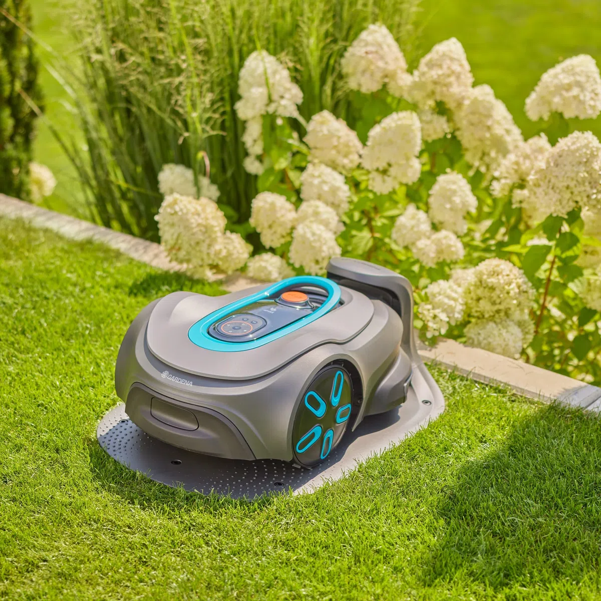 Gardena robot tagliaerba smart SILENO max 800 m², per prati fino a 800 m², LONA Intelligence, Trim-to-Edge, DuoConnect, funzionamento silenzioso, controllo tramite app (19901-26)