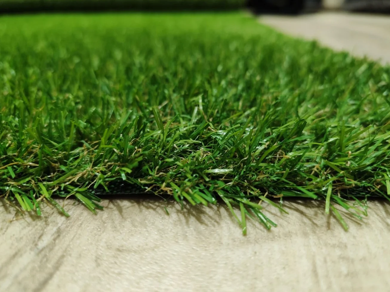 Tadi & Imperio1979 Rotolo di tappeto erboso artificiale, moquette terrazza o giardino, altezza 20 mm, (100 x 300 centimetri)