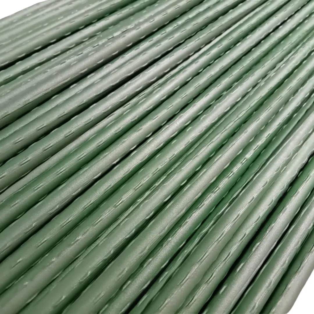 Set di 10 Supporti per Piante – Tutori in Acciaio Plastificato di Varie Misure – Pali per Pomodori, Bastoni e Paletti per Orto e Giardinaggio – Accessori per Vasi e Fioraio (210 CM)