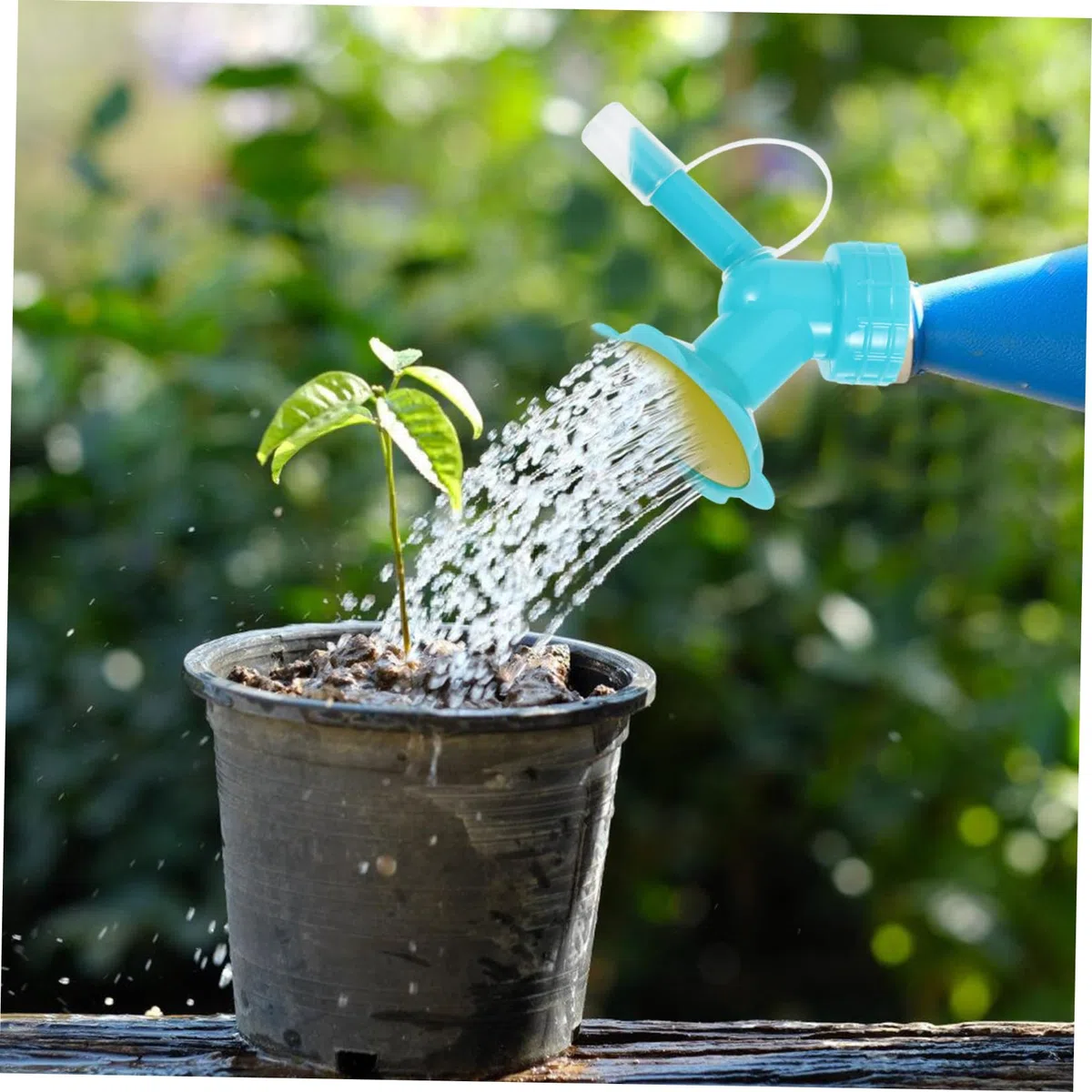 Spruzzatori per Irrigazione Piante 5 Pezzi in Plastica Blu Controllo Volume Acqua, Design Creativo, Attaccabili a Bottiglie, per Irrigazione Fiori in Famiglia