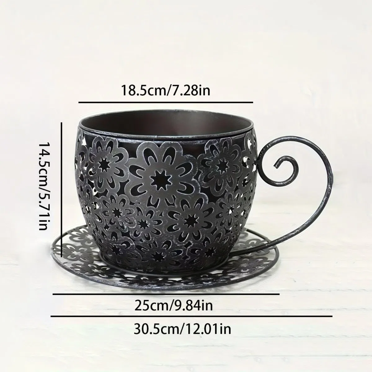 F Fityle Vaso da Fiori a Forma di Tazza da tè, Vaso Decorativo Antico in Metallo Cavo per Piante, Ideale per L'Estate, Balcone, Stile Rustico, Patio e, Nero