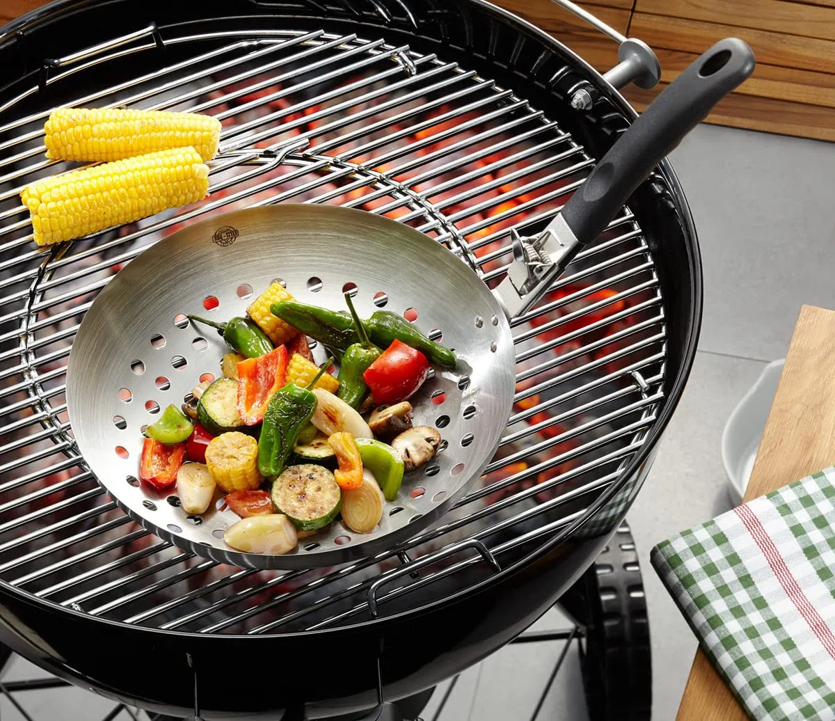 GEFU ge89250 Wok a Verdura Barbecue con Manico Rimovibile in Acciaio Inox 29 x 28,5 x 10 cm