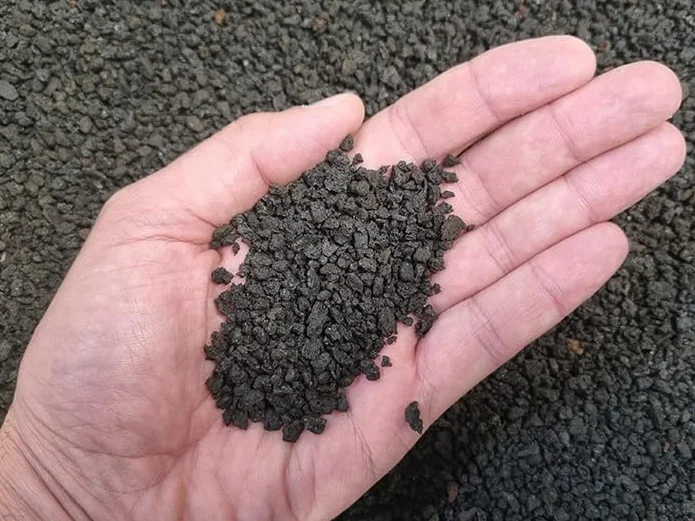 Lapillo vulcanico nero, lava vulcanica 3/5 mm (c.ca 25 kg - 33 lt)