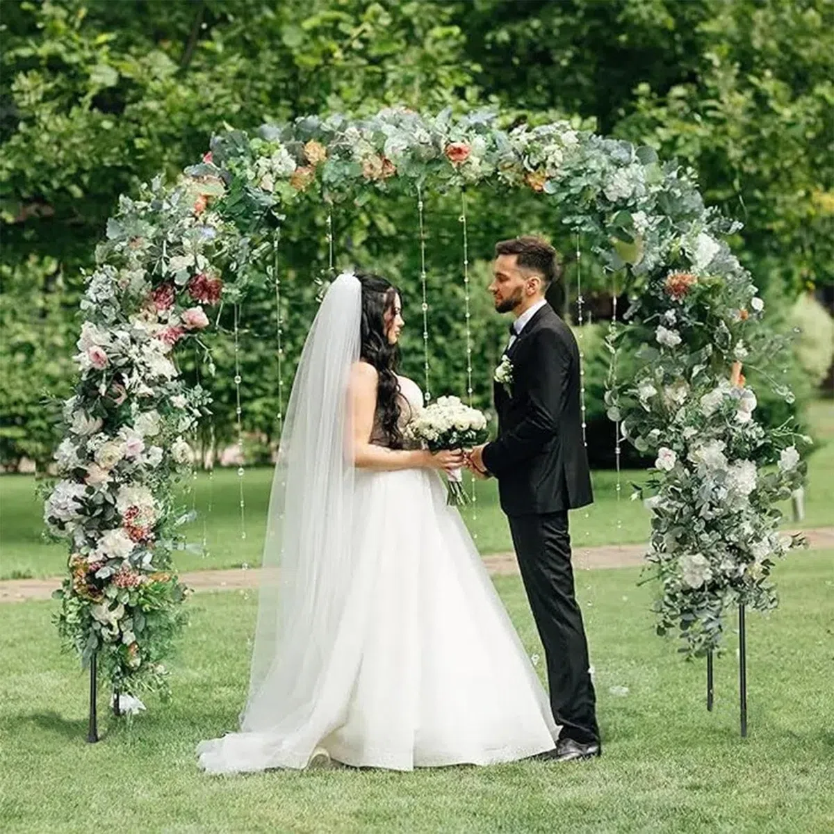 Traliccio ad da giardino, pergolato in metallo per piante rampicanti, viti e uva, supporto per sfondo per matrimoni all'aperto, cornice per fiori per feste, decorazioni da giardino ed eventi