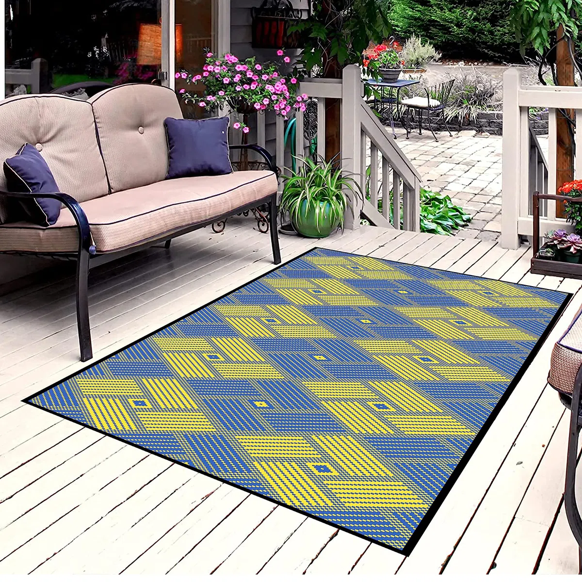 ARSUK Tappeto da Esterno in Plastica (210x150 cm) – Tappeto per Patio, Giardino, Spiaggia, Campeggio, Balcone, Terrazza, Cortile, Veranda – Lavabile, Portatile, Confortevole, Resistente e Anti-UV