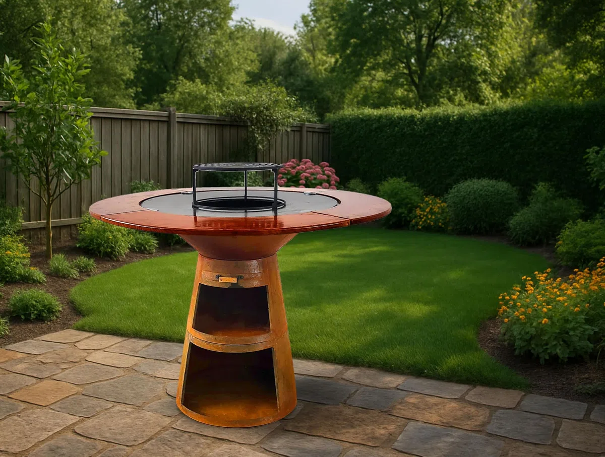 PURLINE | Barbecue rotondo con piastra in acciaio per giardino, terrazzo o patio esterno - Griglia circolare con bordo perimetrale in legno naturale e ampia superficie di cottura (EFP59CO WOOD)