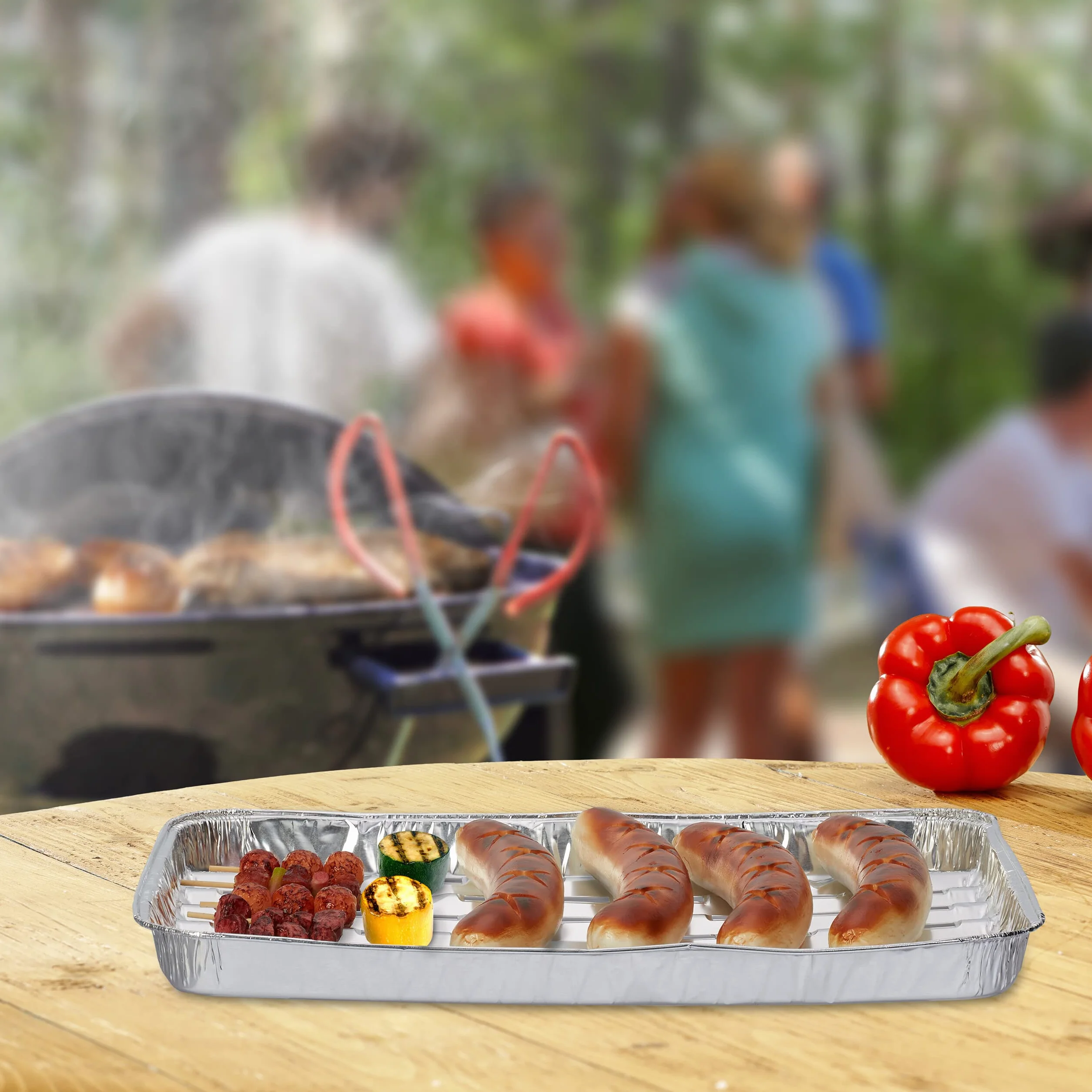 Relaxdays Vaschette in Alluminio per Barbecue, Set da 25, L x P: 34 x 22 cm, Contenitori Rettangolari con Fori, Argento