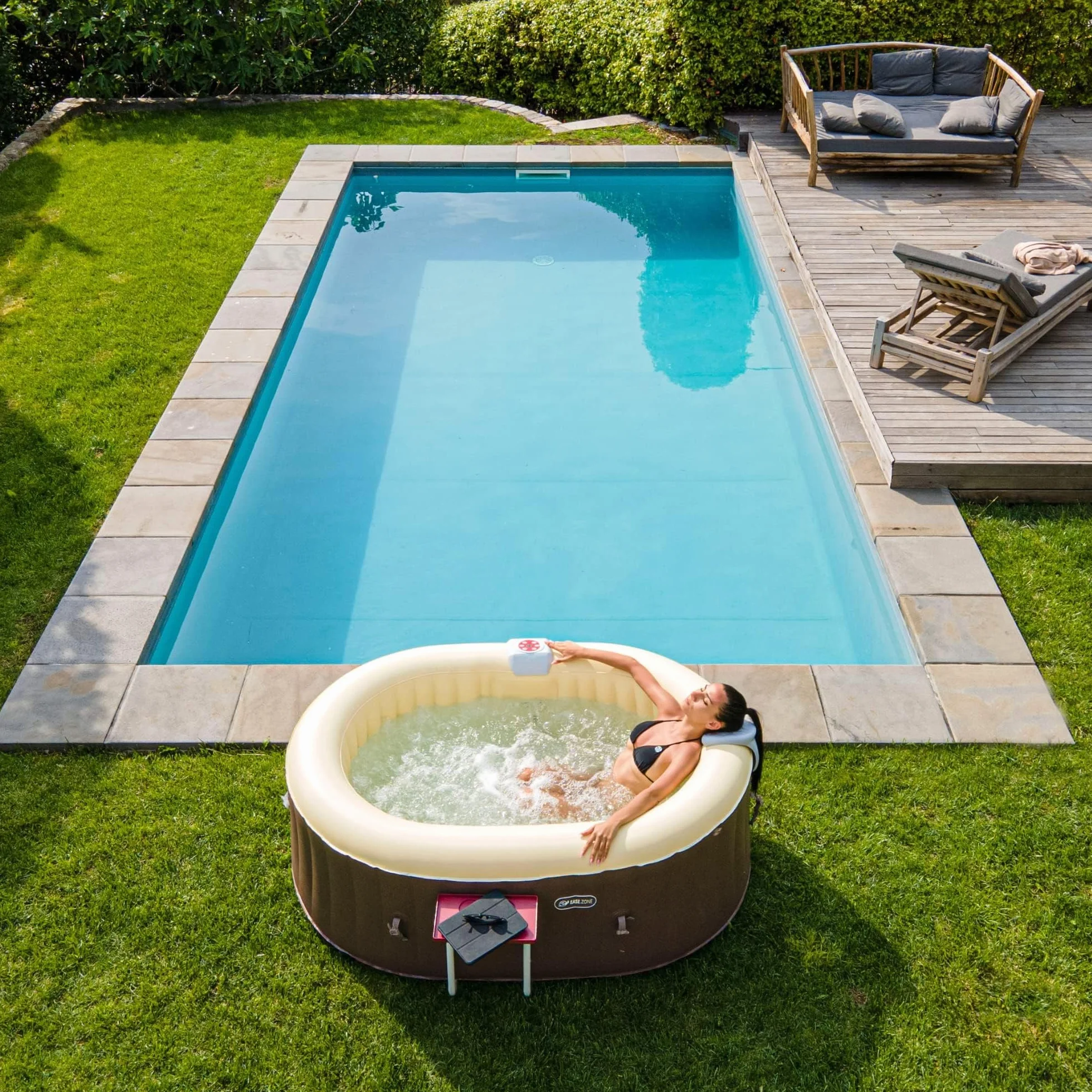 Vasca Idromassaggio gonfiabile, ovale, 190x120x65cm (550L/145GAL) con Pompa Integrata 30W
