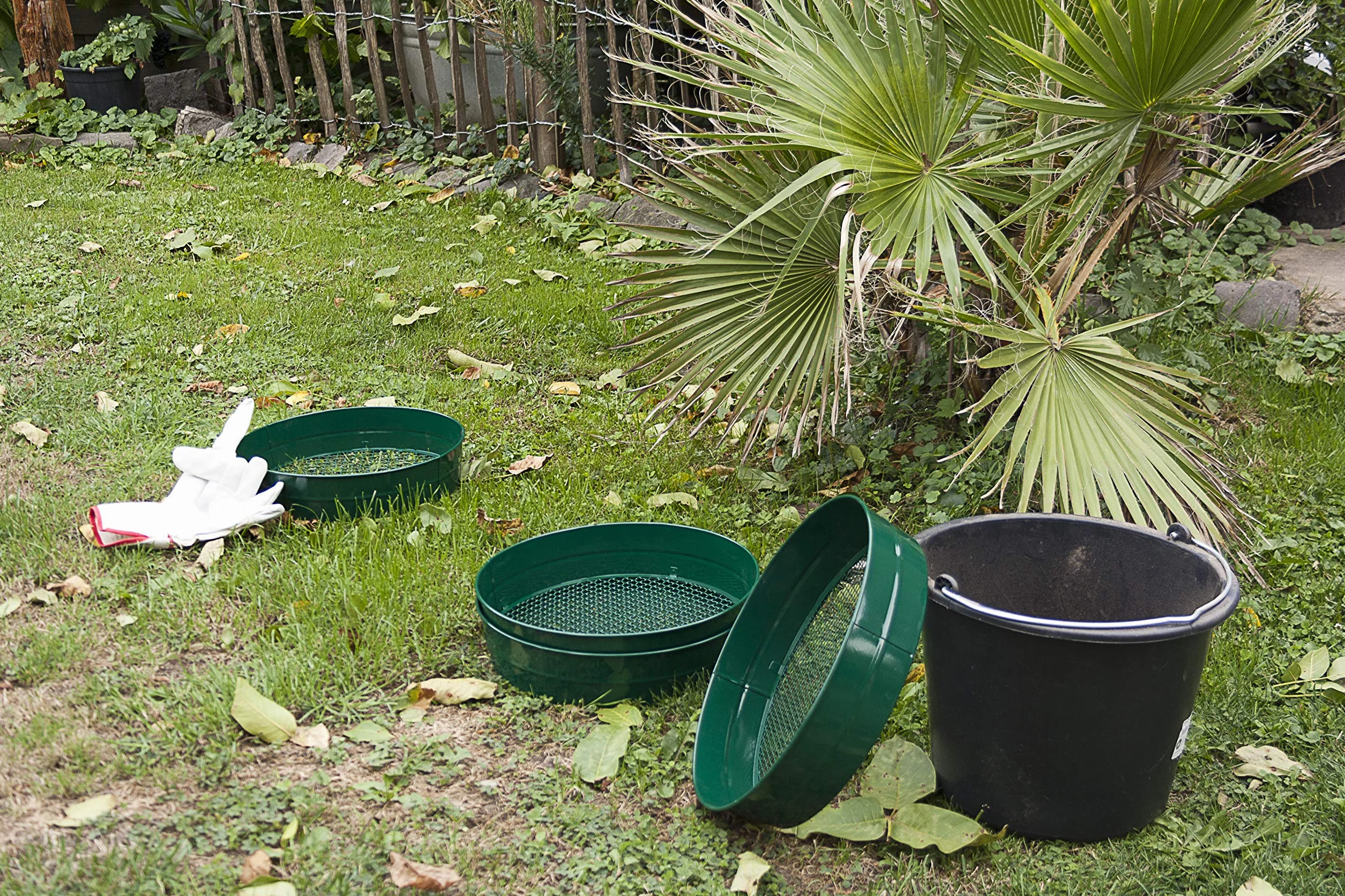 Sterico Setaccio da giardino in diverse misure di maglia | Setaccio rotondo Ø 33cm | Setaccio per sementi, terra, compost, pietre, erbacce, pietrisco | Accatastabile | Robusto (12mm)