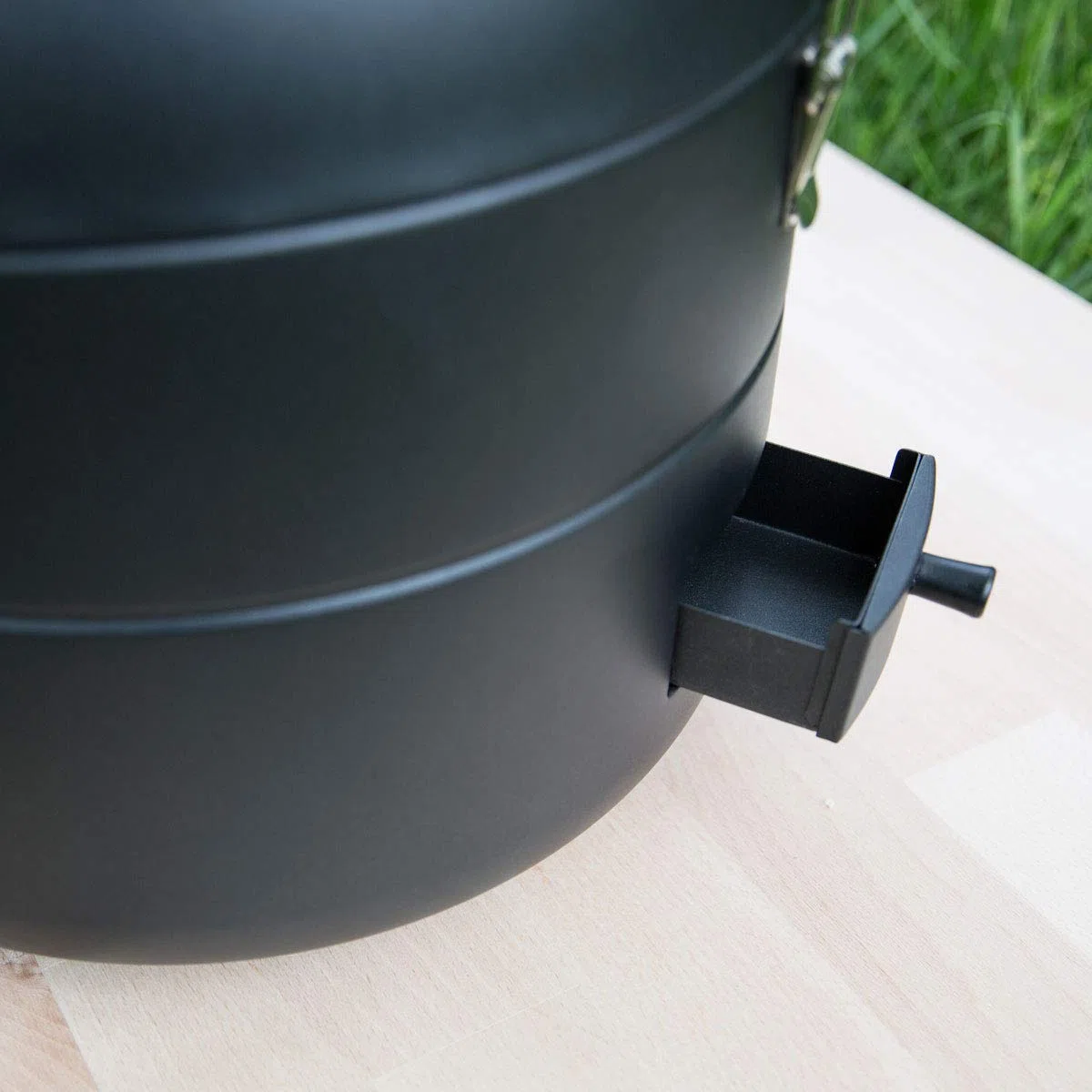 TAINO Grill-to-go - Barbecue da tavolo, compatto, a gas, in acciaio inox, per barbecue e campeggio