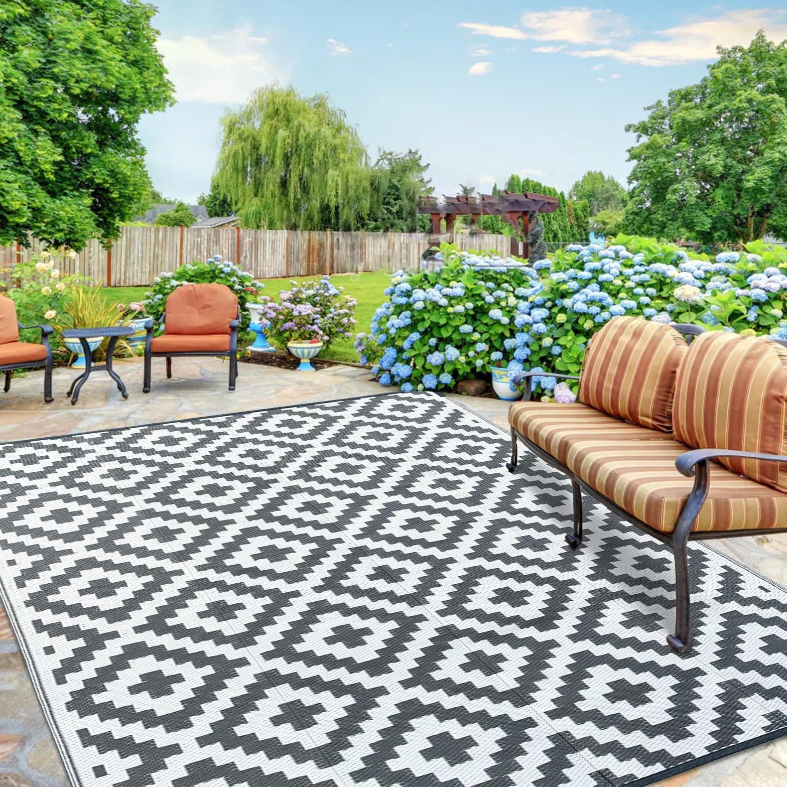 CHOSHOME Tappeto da Giardino Impermeabile 120x180CM Portatile Resistente ai Raggi UV in Plastica Riciclata per Interno ed Esterno - Balcone, Picnic, Spiaggia - Grigio