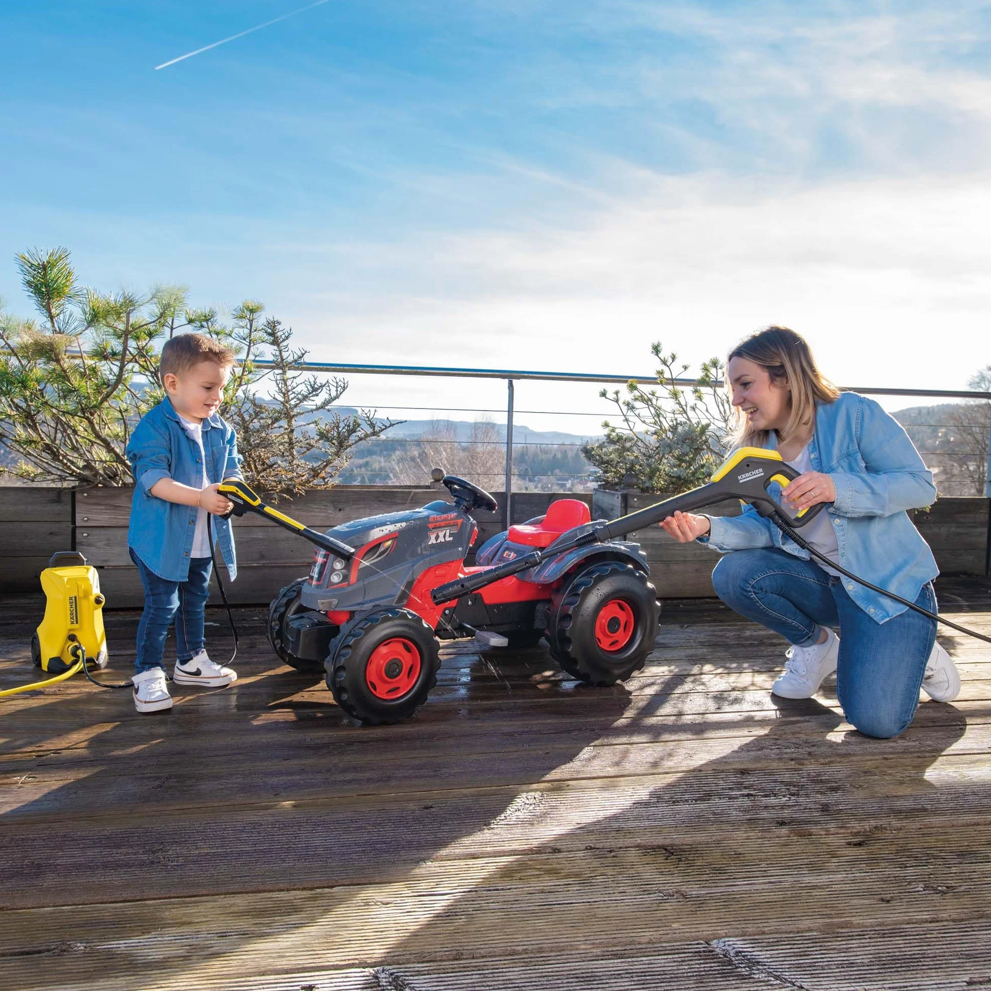 Smoby- Karcher idropulitrice, 7600360902, +3 Anni, collegabile al Tubo dell'Acqua, con Ruote e Maniglia, 2 getti Diversi