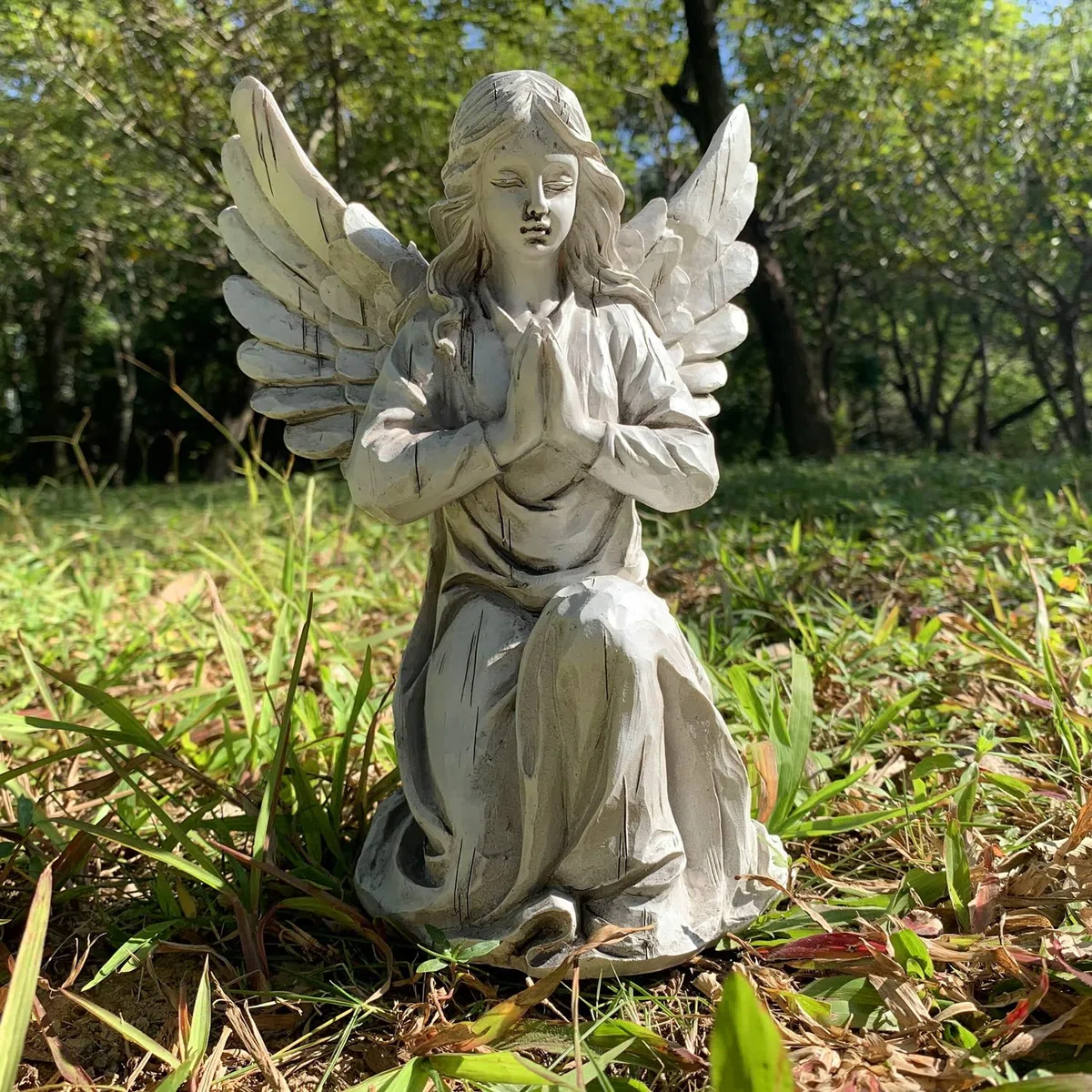 Statua di Angelo in Preghiera da Giardino, Scultura Religiosa di Fata Impermeabile Figurina Decorativa Arte Decorazione per Patio, Prato, Cortile, Ornamento Regalo Inaugurazione Casa Angeli