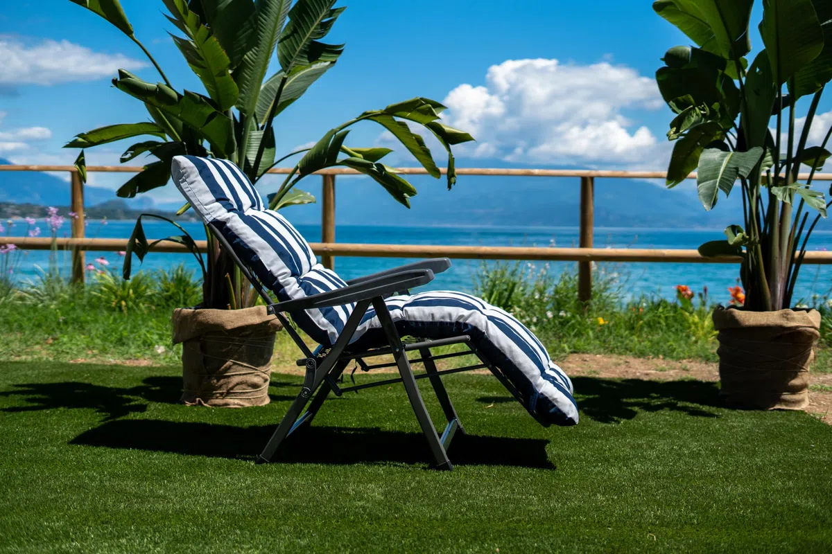 TECNOWEB Cuscino Imbottito per Sdraio con poggiapiedi (160x45cmx10cm) - 100% Made in Italy - Ricambio Cuscino Ideale per Sdraio da Giardino - Disponibili Diversi Colori
