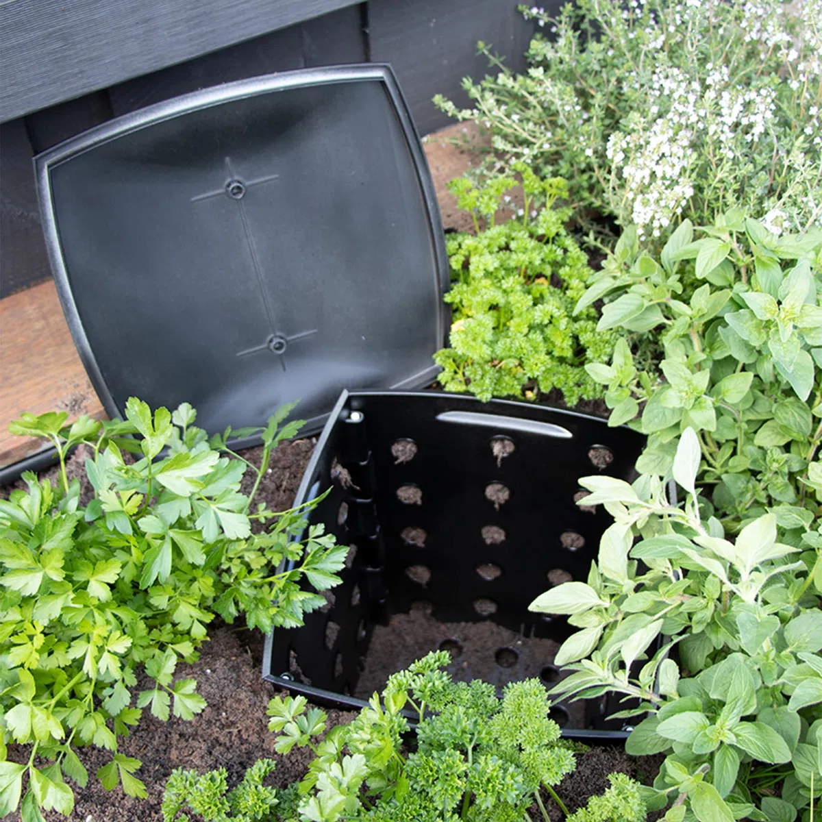 Compostiera da Giardino 17 L - Contenitore per Composto per rifiuti organici - Secchio da esterno con Coperchio - Fabbricazione concime 100% naturale - 35 x 28 x 28 cm - Plastica - Grigio