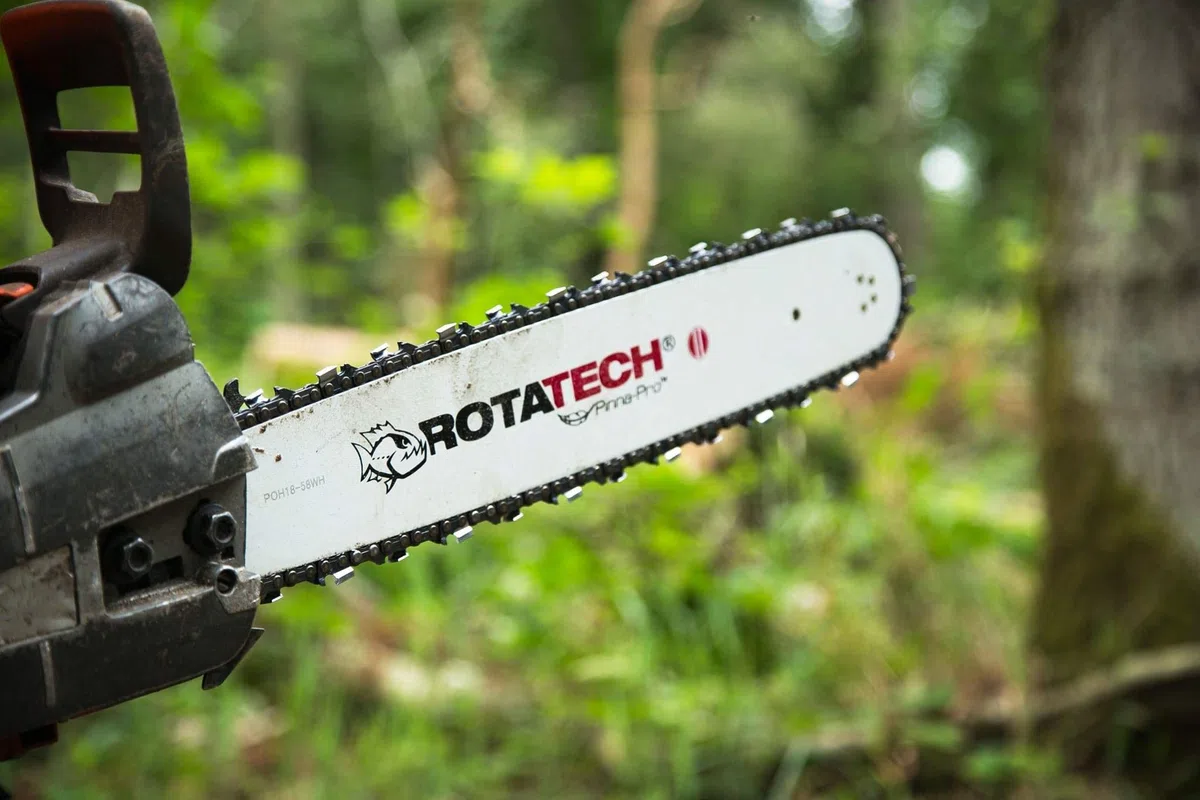 2 (due) 40,6 cm Rotatech catene per motosega per Bosch AKE40, AKE40S, AKE40-17S, AKE40-18S, AKE40-19S, UniversalChain 18,3/8" LP Pitch, calibro .43", 57 collegamenti di trasmissione.