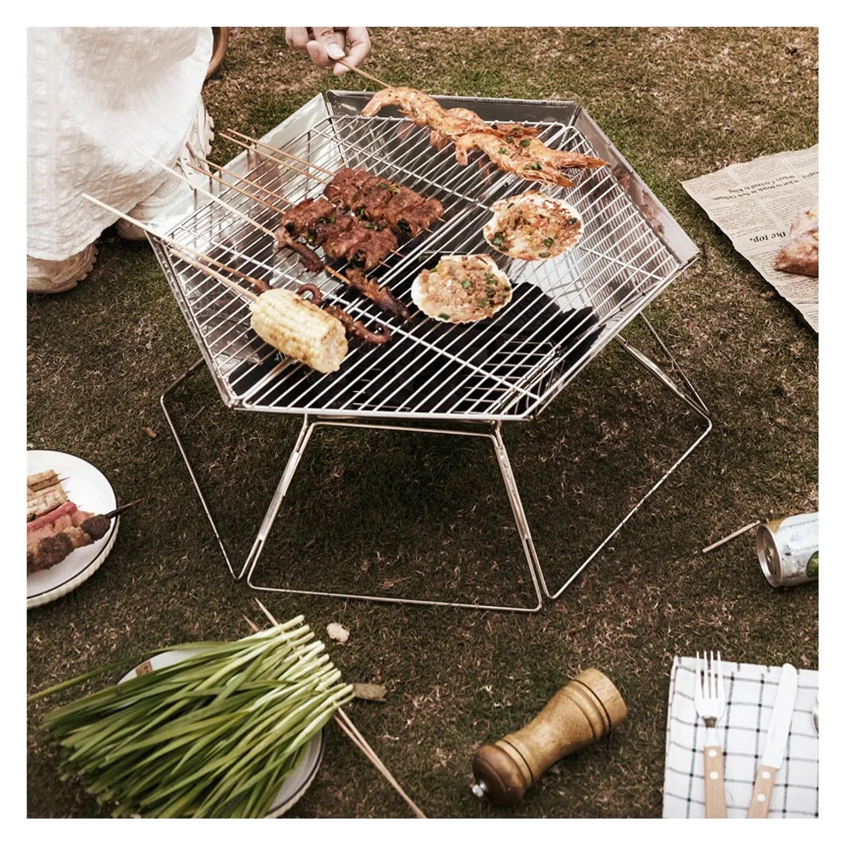 Griglia esagonale in acciaio inox, griglia multiuso per barbecue all'aperto, resistente al calore, perfetta per grigliare carne e verdure