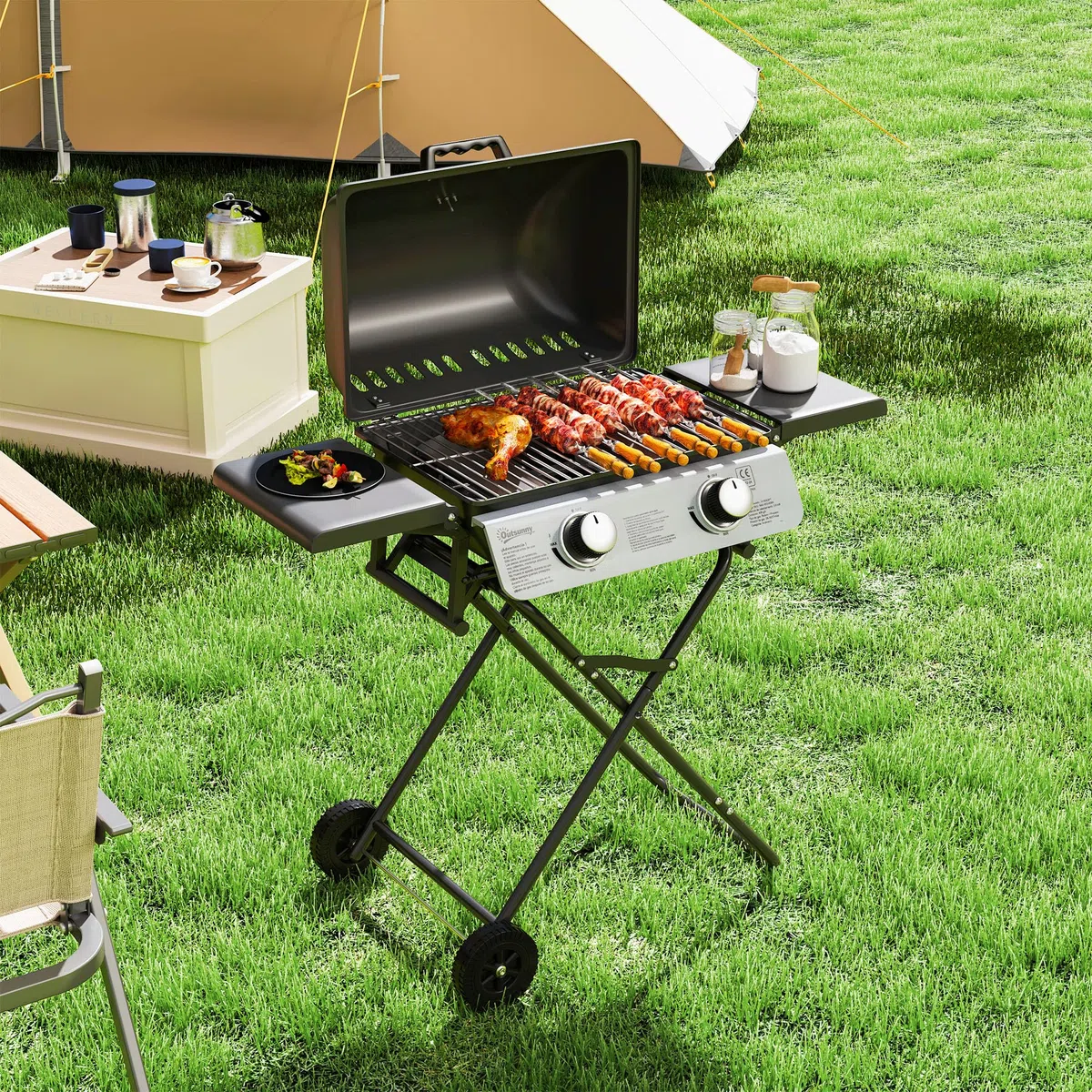 Outsunny Barbecue a Gas in Acciaio, BBQ a Gas a 2 Bruciatori da 2.8 KW con Coperchio, Termometro, Ruote, Griglie, Tavolino Laterale e Vaschetta Raccogli Grasso, Regolatore, Nero