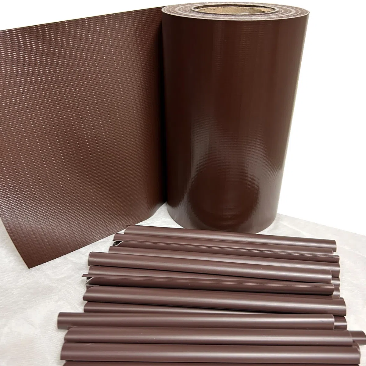 TENAX Twist 0,19 x 35 m Marrone, Strisce Frangivista in PVC con 25 Clip, Privacy Decorativa per Recinzioni a Pannelli, Cancellate, Ringhiere, Balconi e Giardini
