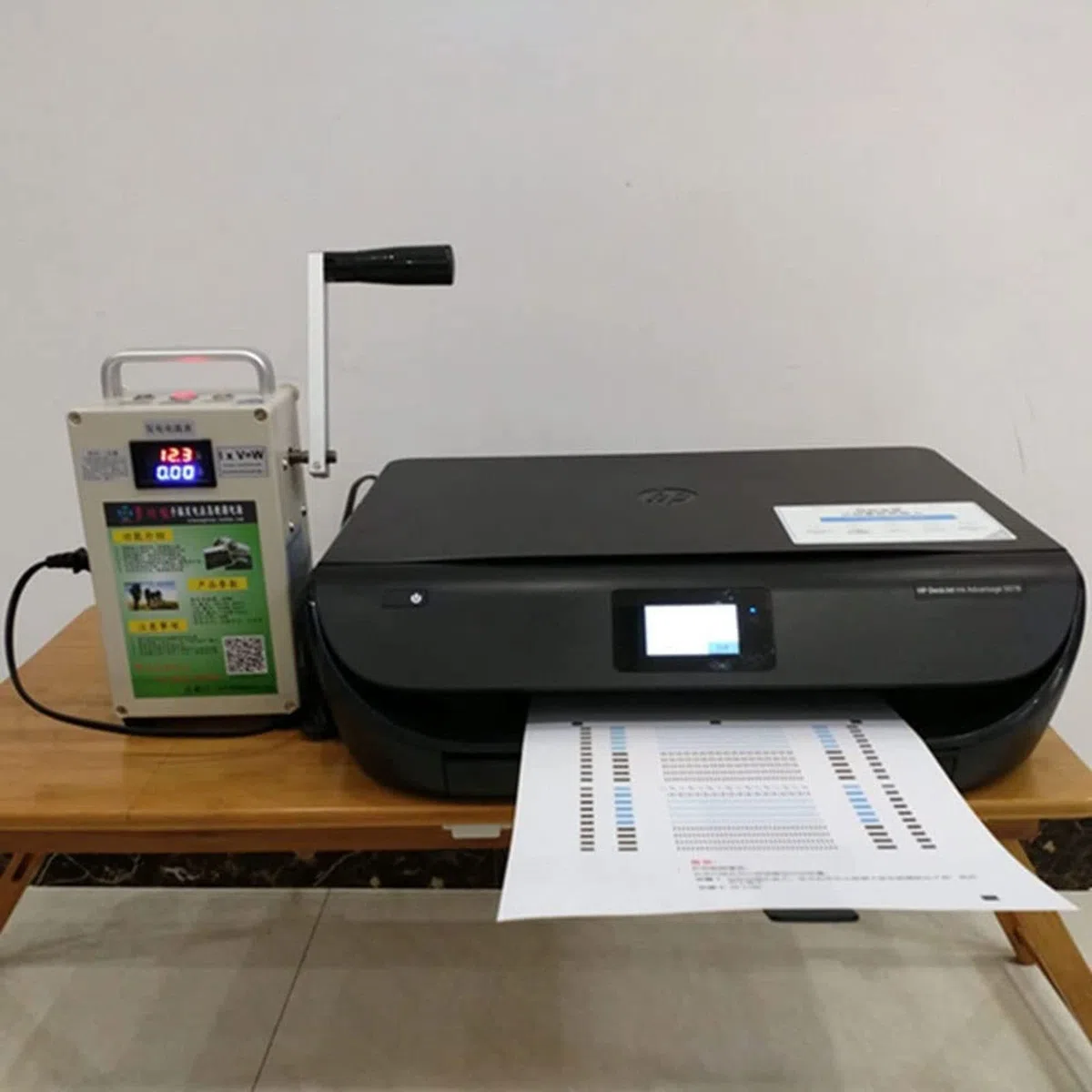 Centrale elettrica Portatile, generatore a manovella, Caricabatterie di Emergenza Portatile, Alimentatore di Emergenza da Viaggio, Piccolo Alimentatore per Esterni