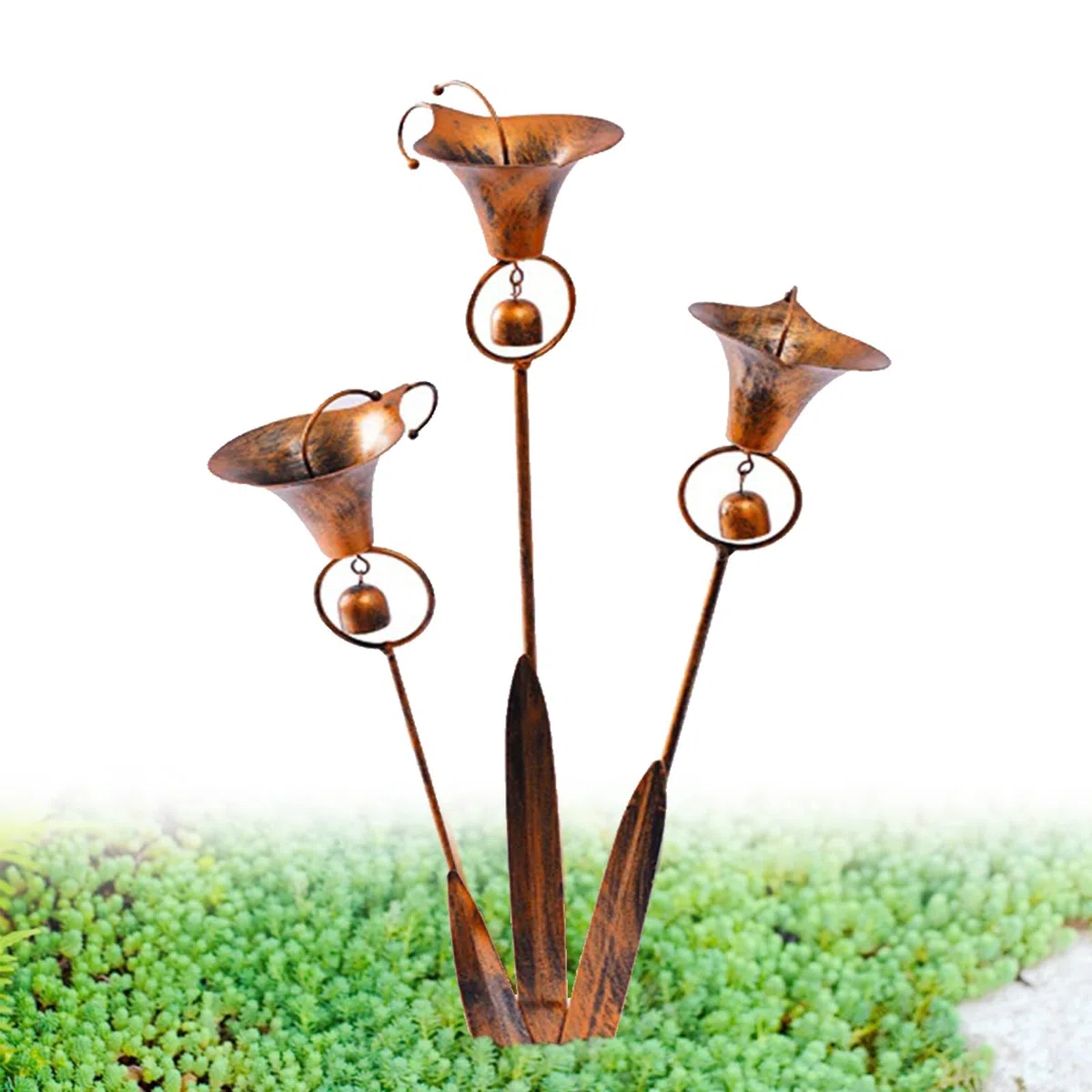Decorazione in ferro a forma di triade di calle con trifoglio a trepetalo, elegante campanella a vento rustica con sonagli, ornamento artigianale da esterno per staccionate, decorazioni