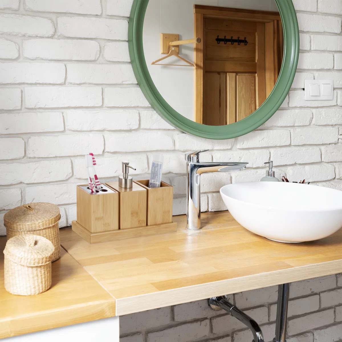 Relaxdays Set Bagno, Confezione 4 Accessori in bambù, Portaspazzolino, Porta Dentifricio, Portasapone & Vassoio,Naturale