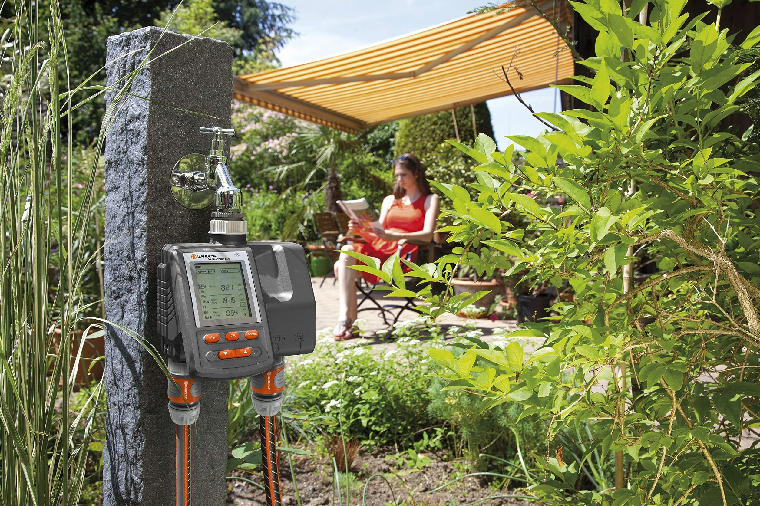 Gardena Programmatore per Irrigazione a Batteria Multicontrol: 2 Uscite Programmabili Singolarmente, per l'Irrigazione Automatica di Piante in Giardino, per Rubinetti da 26,5 mm e 33,3 mm (1874-20)