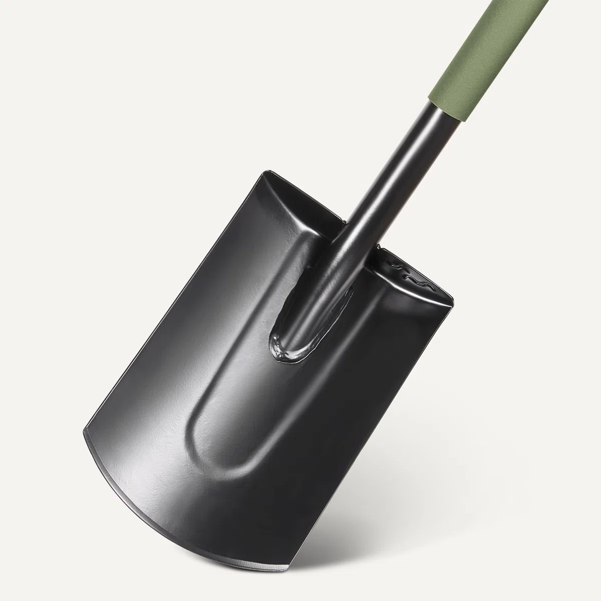 Amazon Basics — Pala da Giardinaggio, Pala Piatta, 47 Pollici, Acciaio, Nera, Oliva