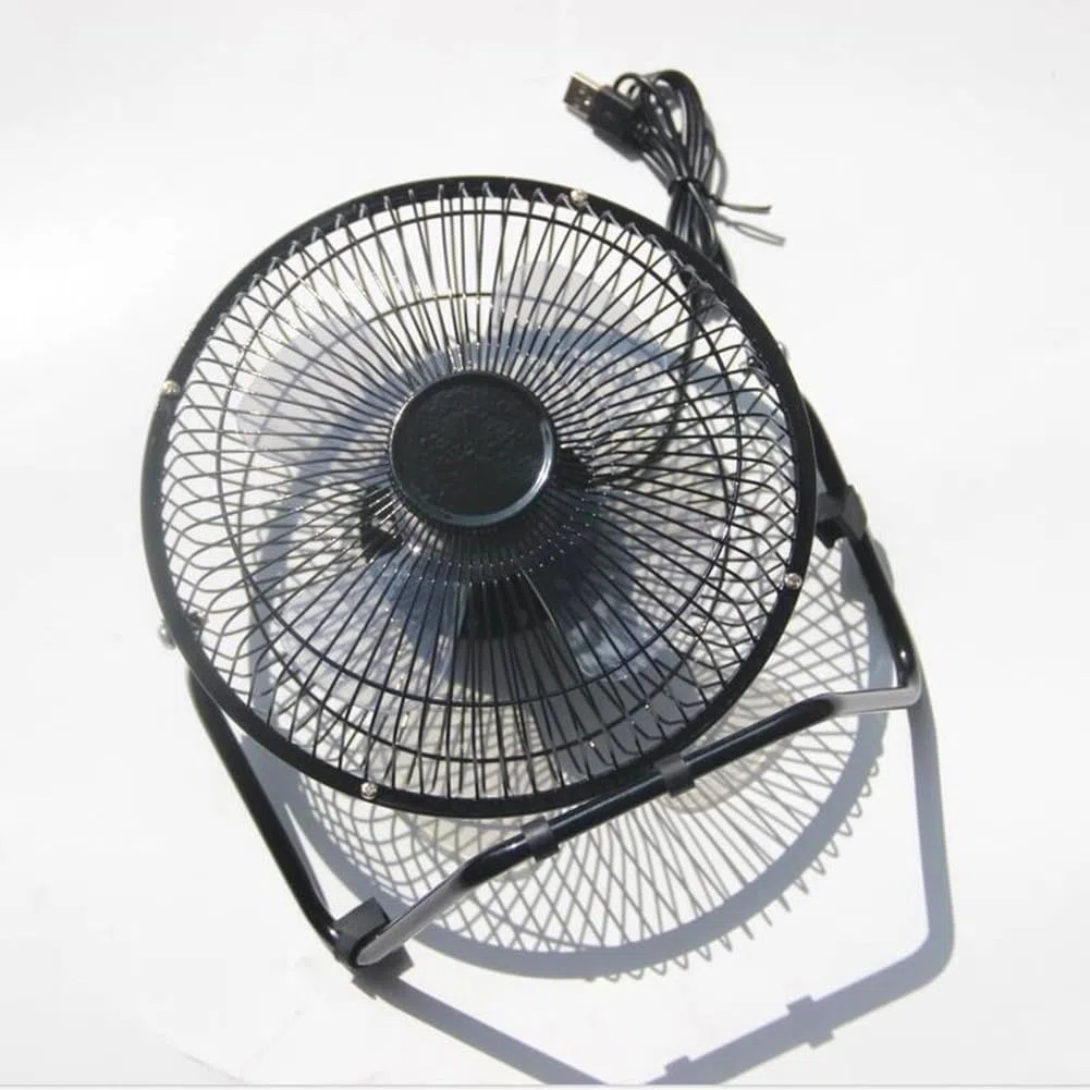 Ventilatore a 8 pollici alimentato solare con il pannello 5 2W per i pollai e per i rifugi dell'animale domestico