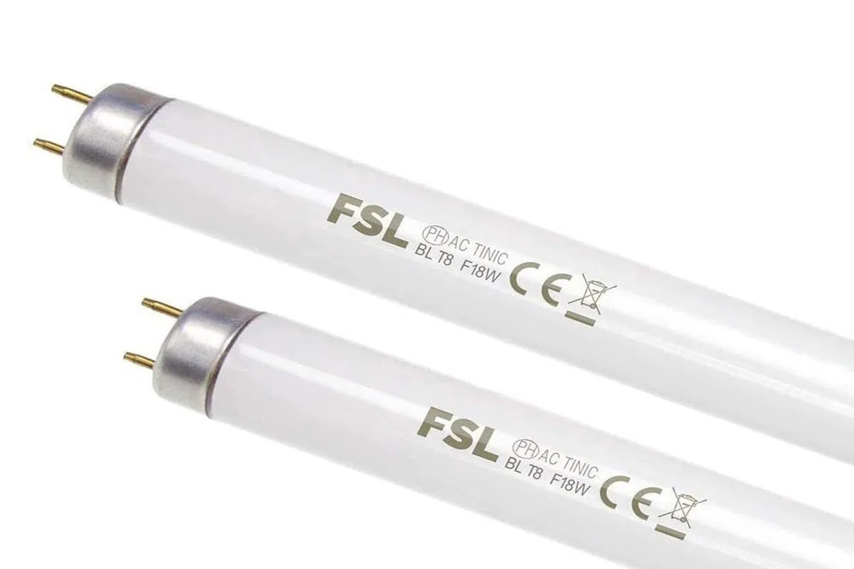 fraxinus 2 x 18W Lampadina FSL T8 UV Tubo, 23.4 in Ricambio Lampada per Zanzare, Luce Neon per 40W Zanzariera Elettrica/Ammazza Zanzare/Antizanzare/Cattura Insetti/Contro Mosche.