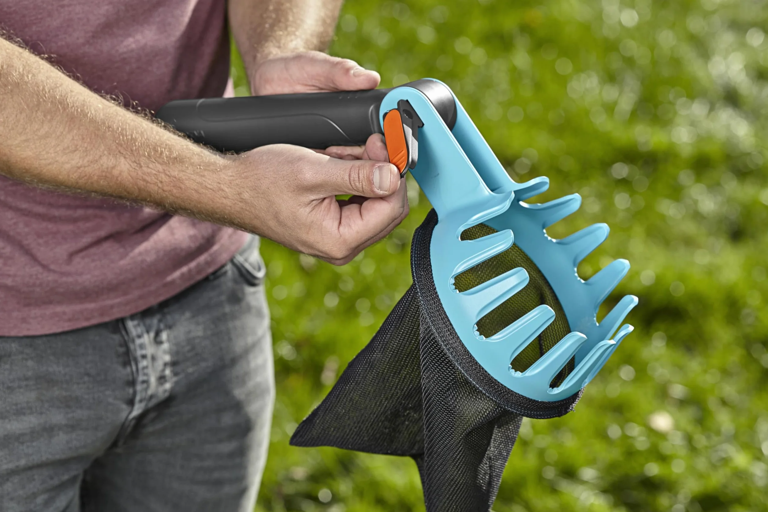 GARDENA combisystem Fruit Picker: pratico aiuto per la raccolta, si adatta a tutti i manici combisystem (3115-20)