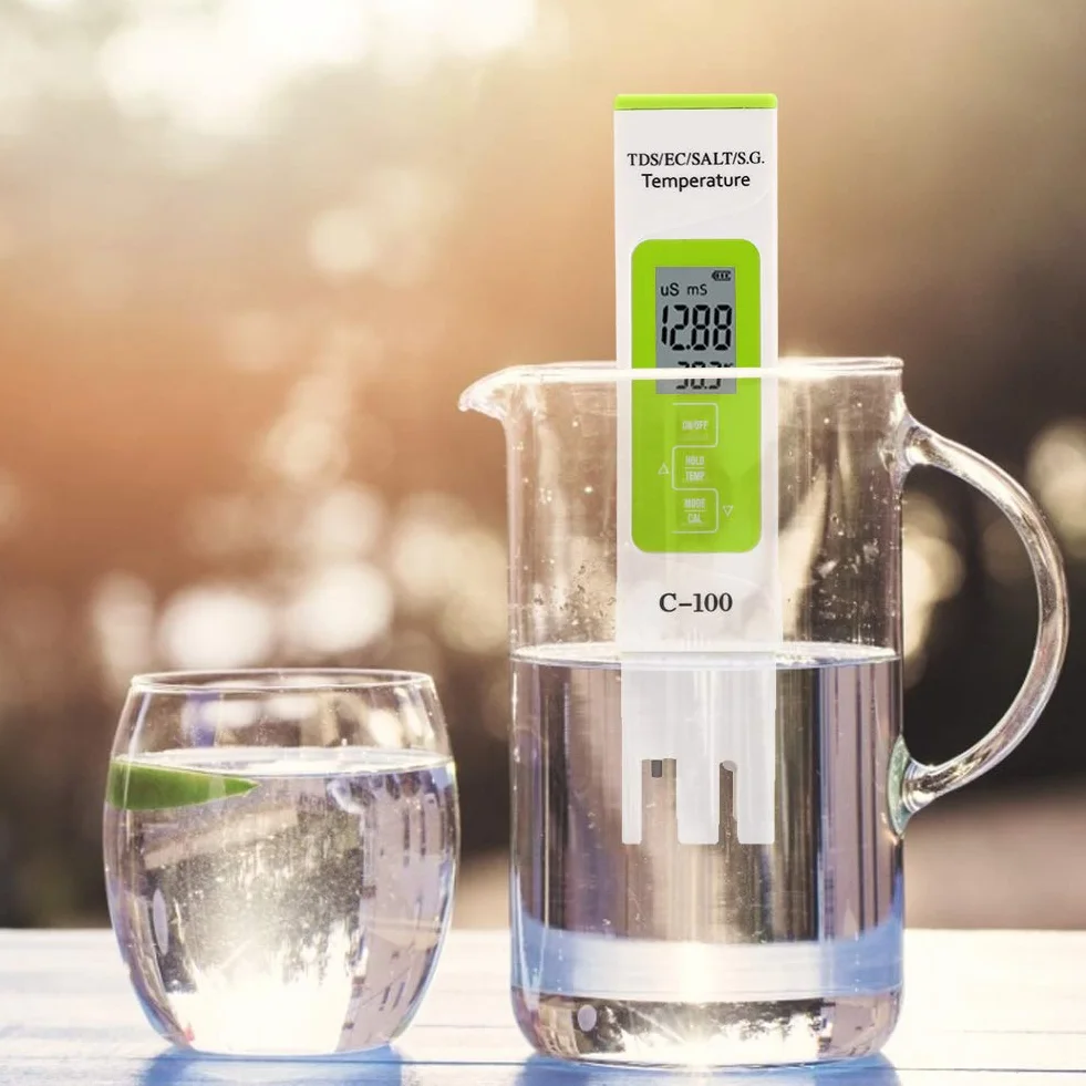 Tester di Salinità TDS EC, Tester di Qualità Dell'acqua C-100 5 in 1, Misuratore di Temperatura, Penna di Test per Rilevatore di Qualità Dell'acqua, Tester Multifunzione per Acqua di Mare con Retroill